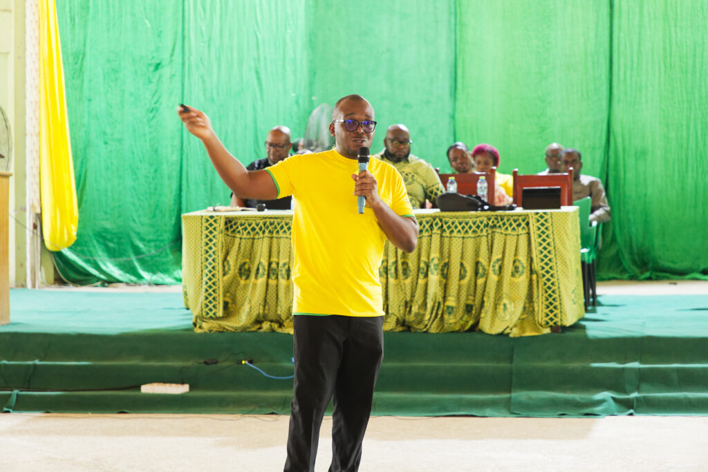  Mr Makafui John Bedzra, Innovations Manager of the KNUST College of Engineering Innovation Center