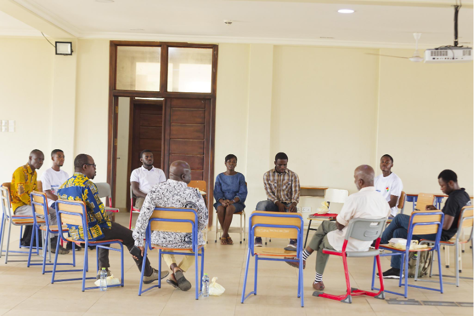 A group discussion during the local artisan’s breakout session